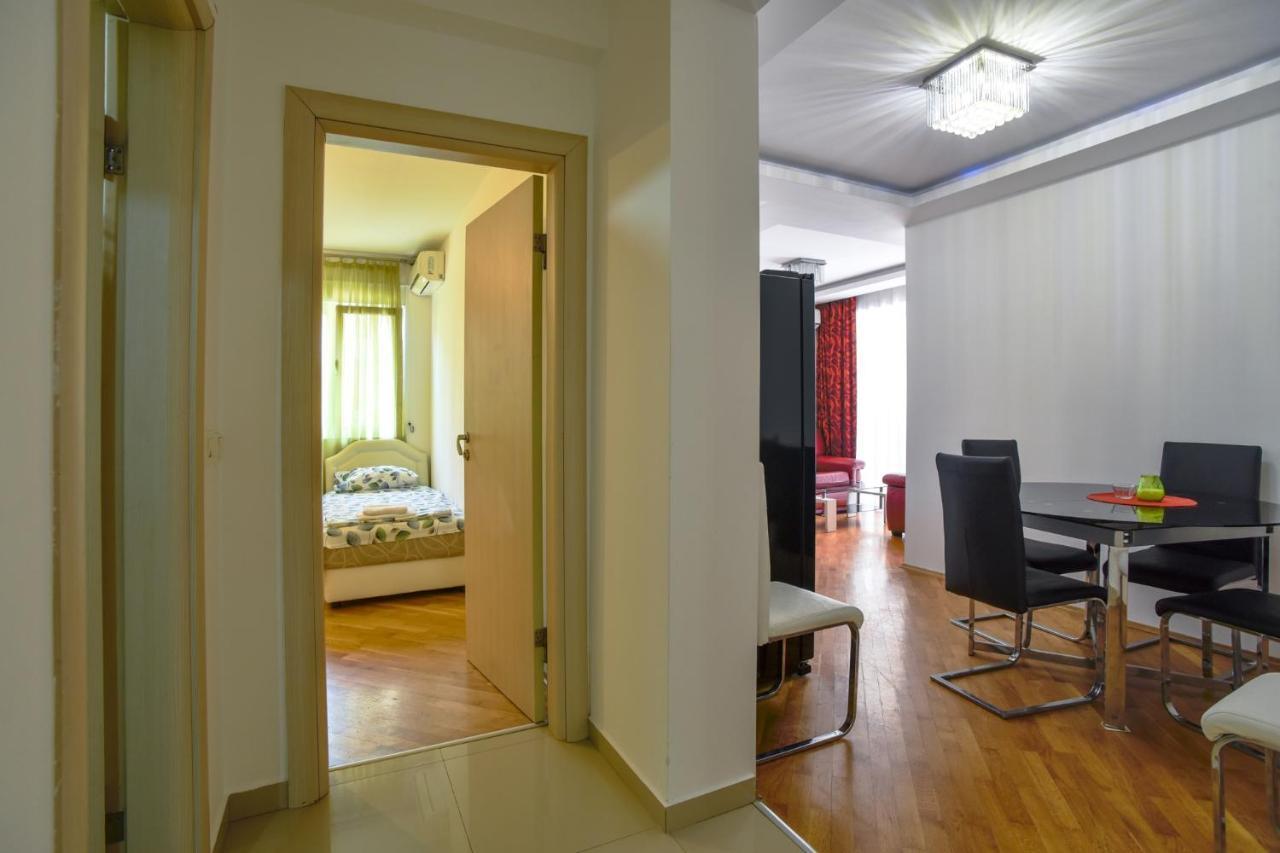 Apartment Flat W Balcony 5 Min To Near Old Town *