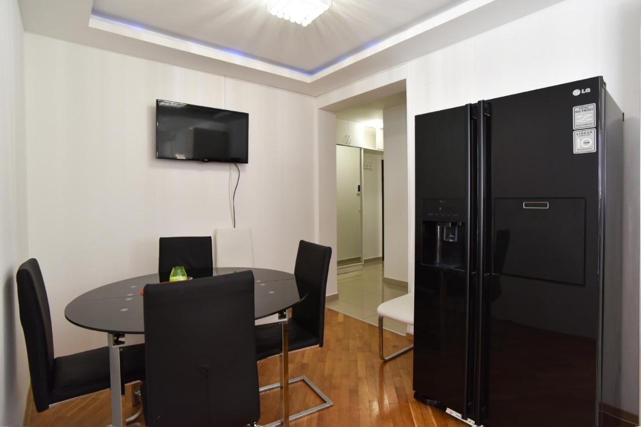 Flat W Balcony 5 Min To Near Old Town *