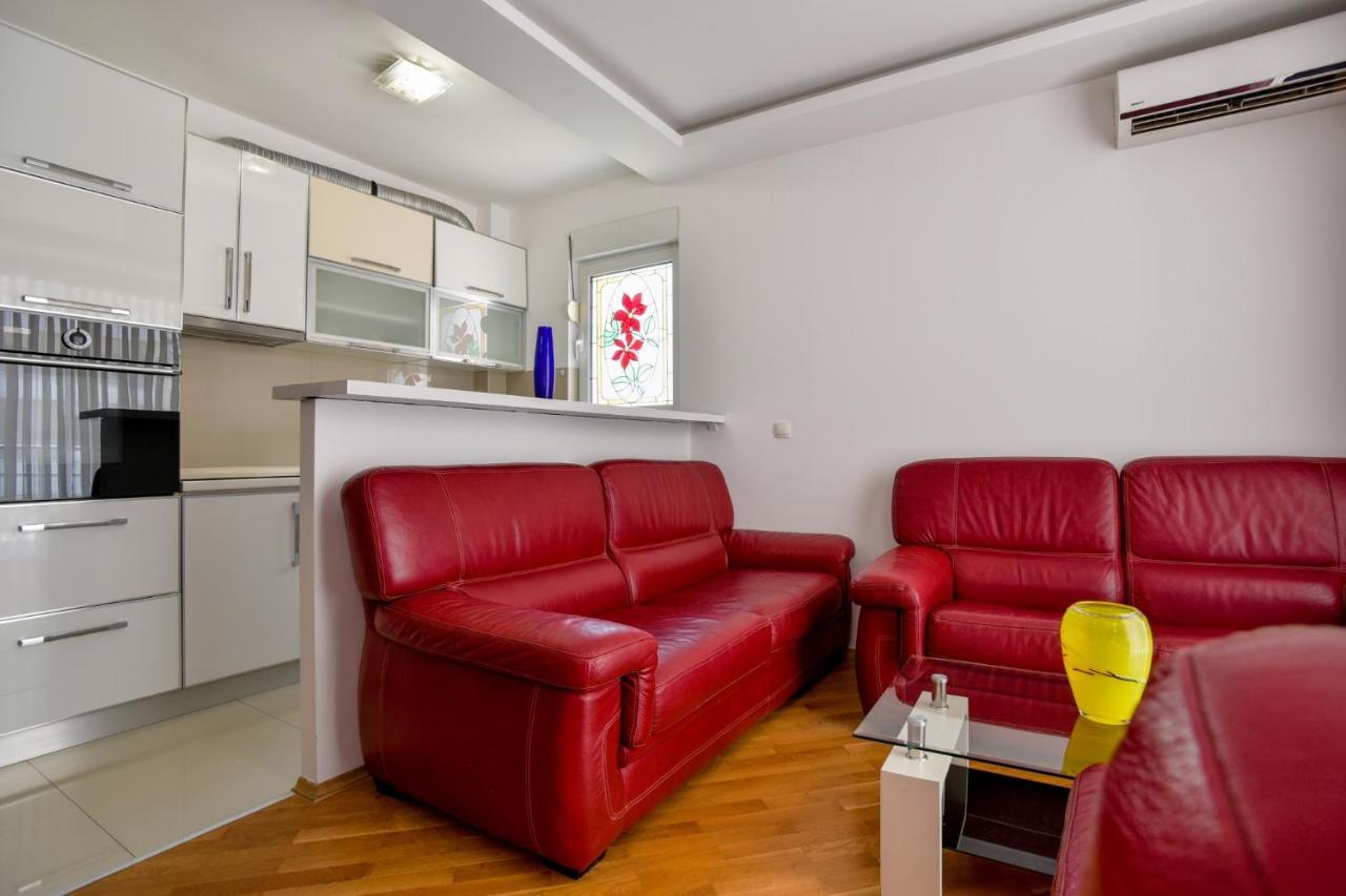 Apartment Flat W Balcony 5 Min To Near Old Town *